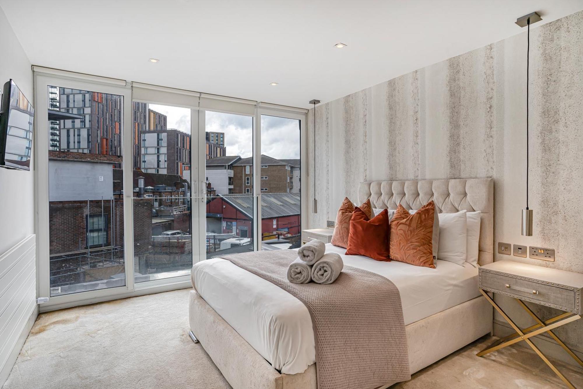 Stylish Near Wembley Stadium *